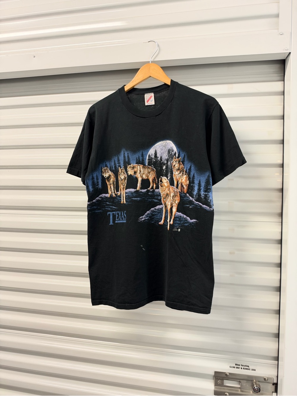 Vintage 90s Jerzees Texas Wolf pack graphic nature animal single stitch t shirt